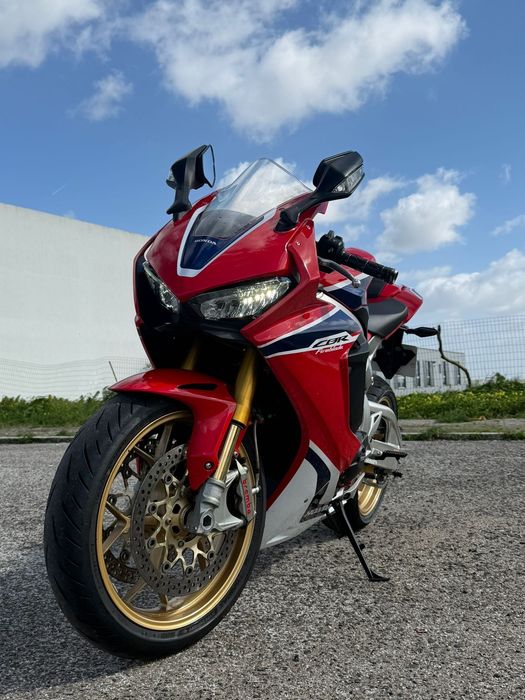 Honda cbr 1000rr SP2 25th edition