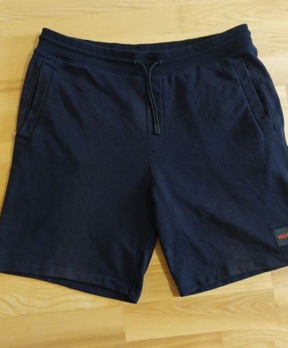 Продам Шорти Hugo Boss (оригінал) темно синiй  колip cotton  100%