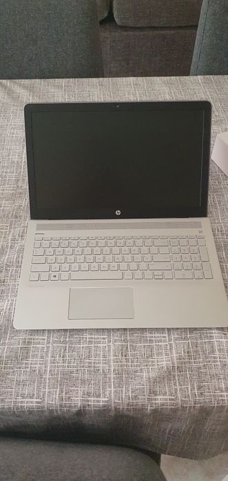 Vendo portátil HP Pavilion 15-cc504np