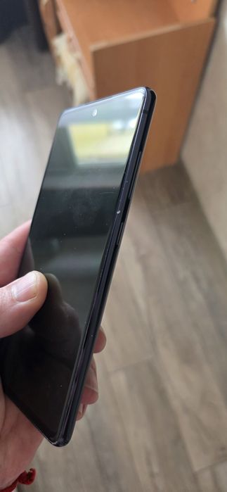 Продам Samsung s20 fe