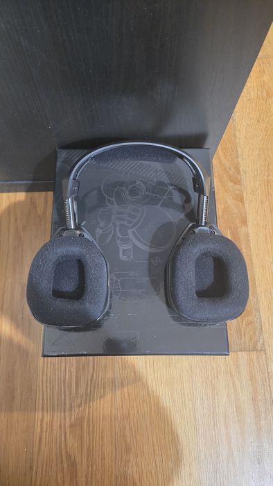 Astro A50 Gen 4 Wireless – PS5/PS4/PC – Pouco Uso (com caixa)