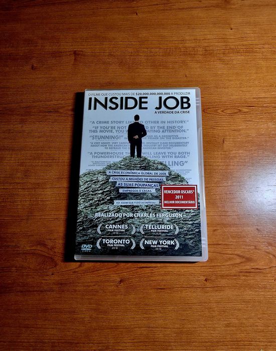 INSIDE JOB - A Verdade da Crise |Um Tsunami Financeiro que abalou tudo
