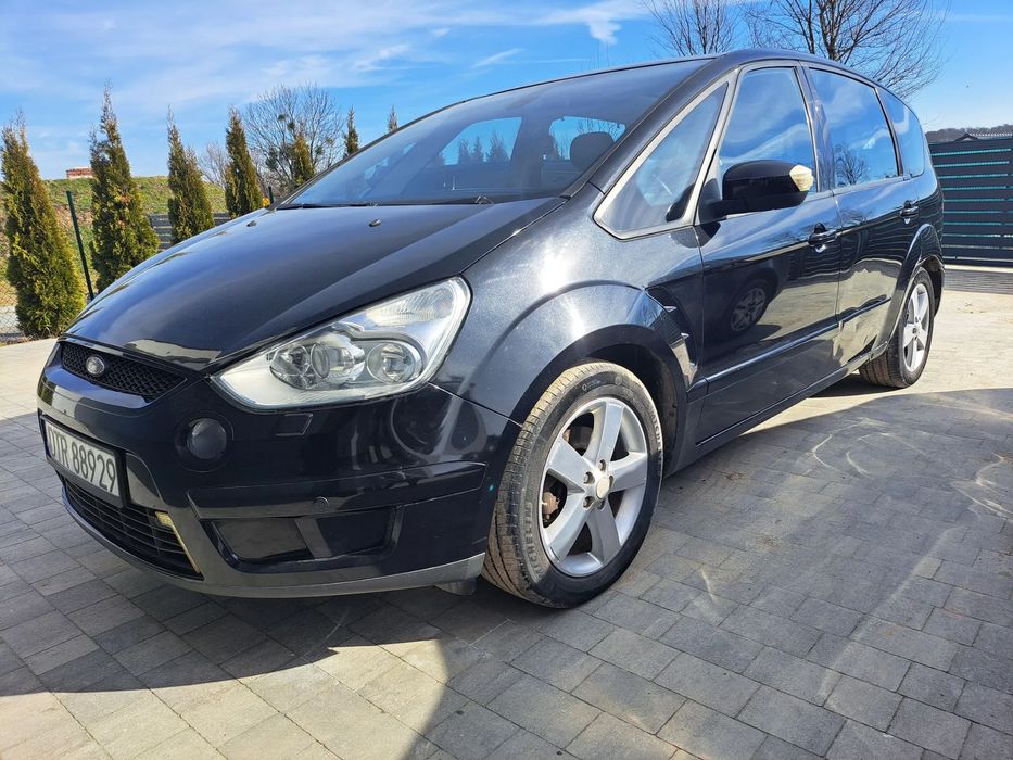 Ford S-Max Ford S-max 7 osobowy 2.0tdci 140km Titanium