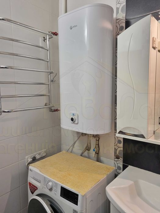 3 кімнатна квартира 82м2 з ремонтом в цегляному будинку в районі Круг