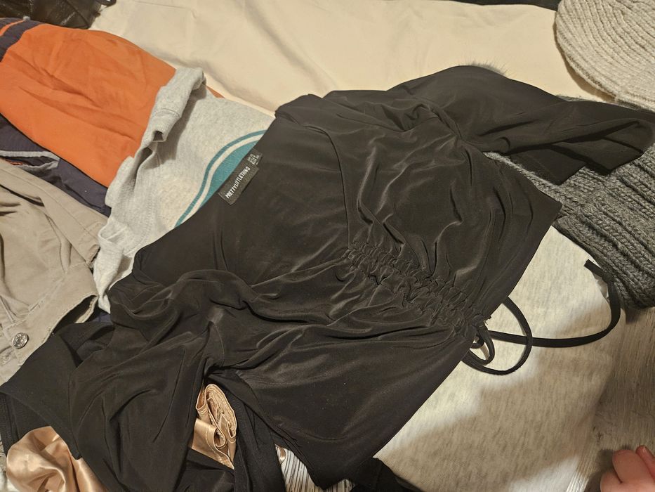 OKAZJA! Zestaw 30 ubrań damskich rozmiar M!