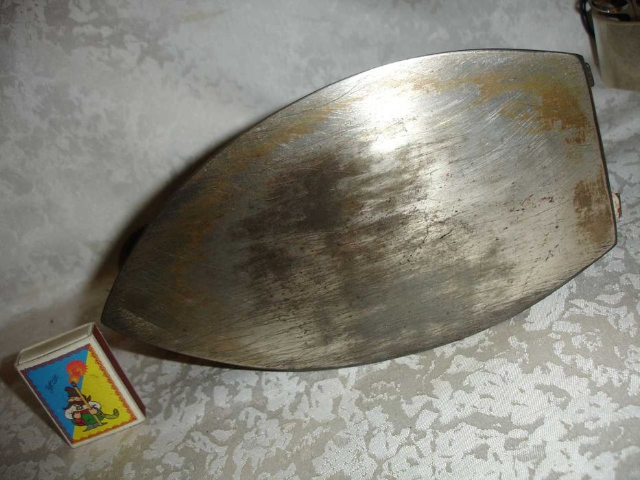 Утюг/електроПРАСКА РЕТРО - 1960 рік. Вага 2,5 кг. 400 Вт. РОБОЧИЙ стан