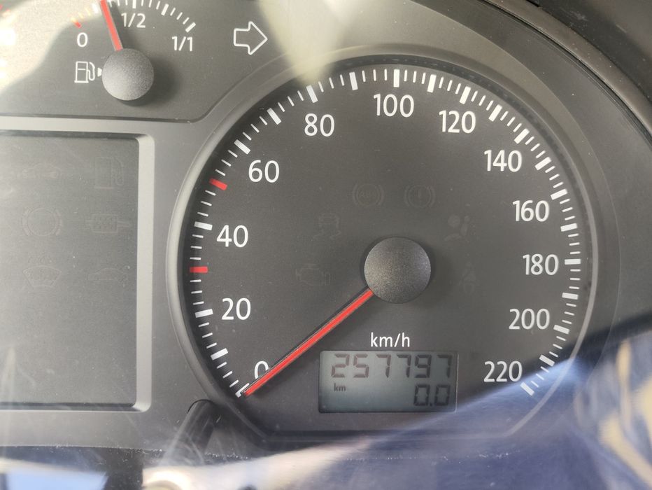 VW Polo 1.4 TDI (80CV) – 2007 | Económico e fiável
