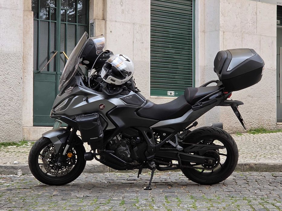 Honda NT1100 DCT - 09/2024 - 6500km - Garantia até 06/2029