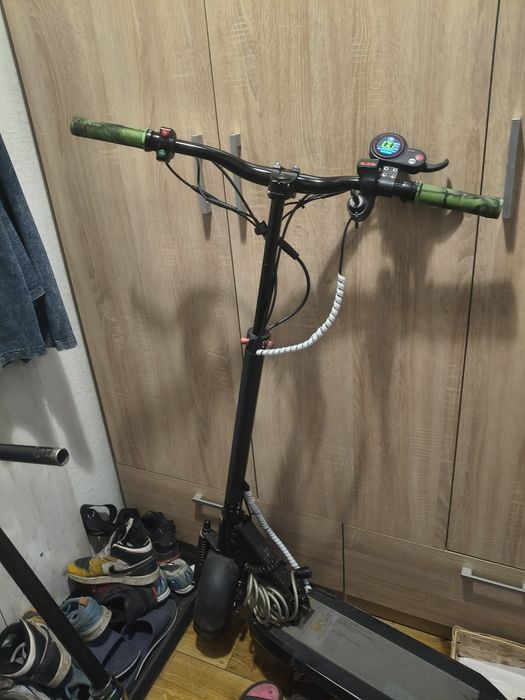 Witam mam na sprzedaż hulajnoga elektryczna kugoo kirin M4 pro
