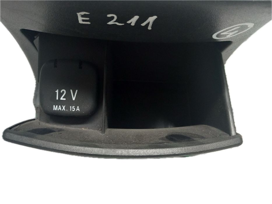 Cinzeiro MERCEDES-BENZ Classe E (W211)