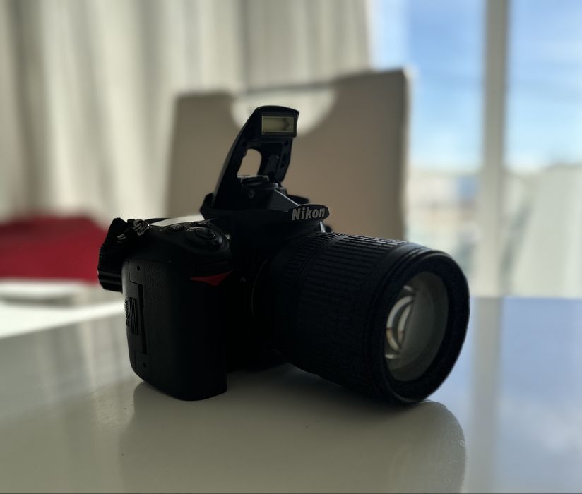 Câmera Nikon D7000 DSLR + Lente 18-105mm VR + mochila dupla