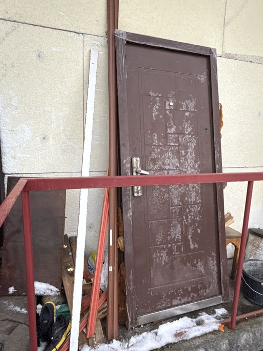 Вхідні та Міжкімнатні двері, б/у узорне скло