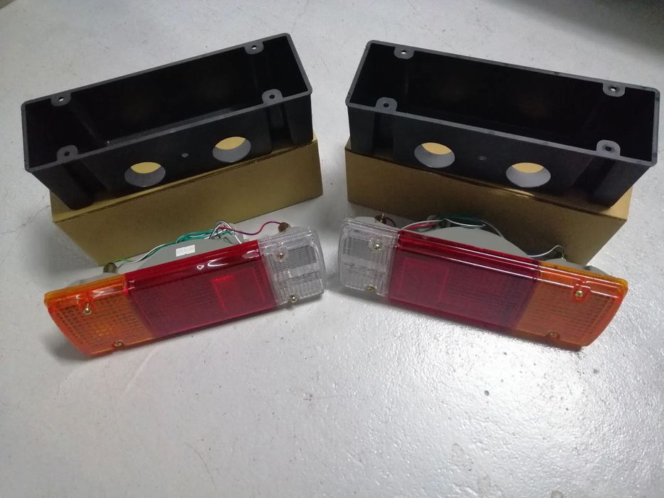 Kit de farolins de trás Toyota Dyna 150 , 250 ,280  Hilux Completos