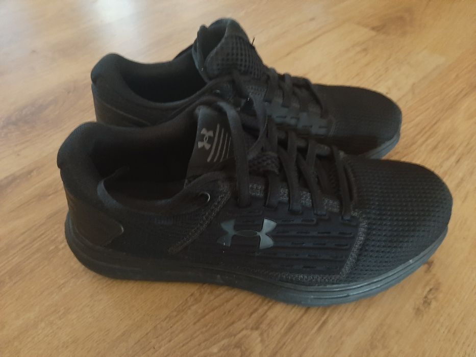Buty sportowe Under Armour 37,5