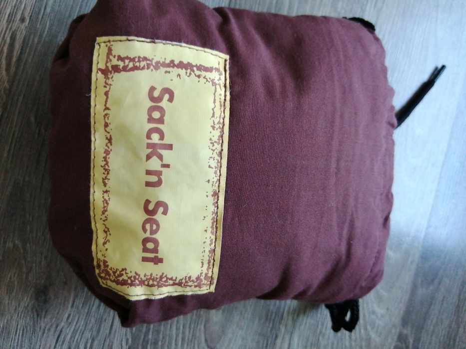 Fotelik siedzisko do karmienia dla dzieci w podróży sack'n seat