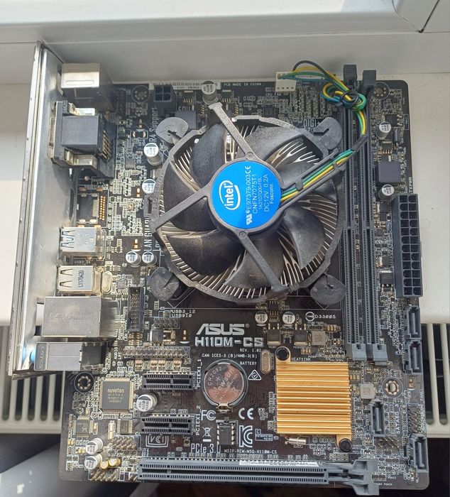 Материнська плата ASUS H110M-CS + Intel Xeon E3-1270 v5 + кулер