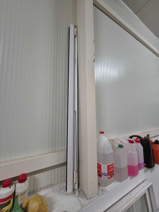 Rede mosquiteira de enrolar para janela de 1.40m