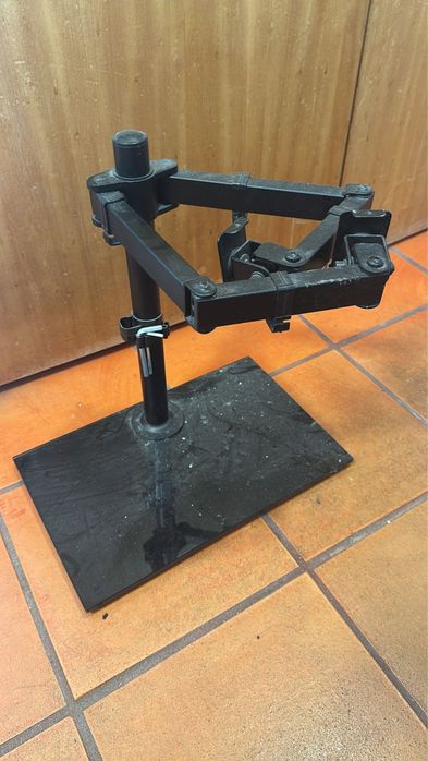 Suporte para 2 monitores