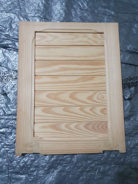 Drzwiczki drewniane. Sosnowe do kuchni łazienki