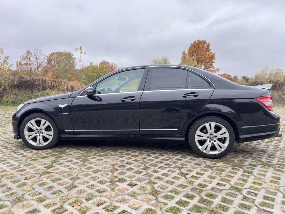Mercedes-Benz  w204