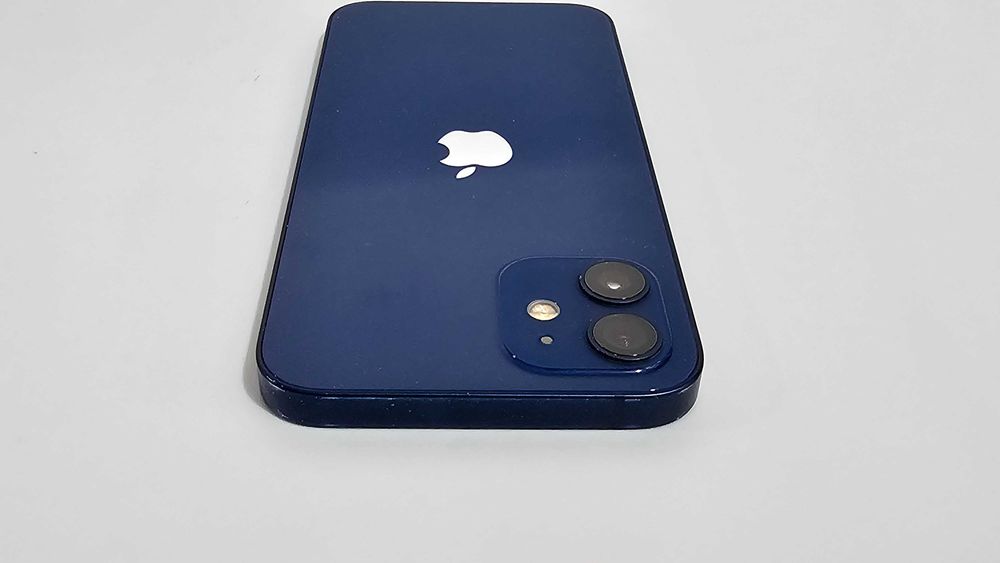 Iphone 12 64GB.  100% Bateria. Muito bom.