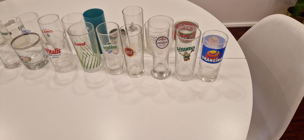 Vários copos de várias marcas 68 unidades