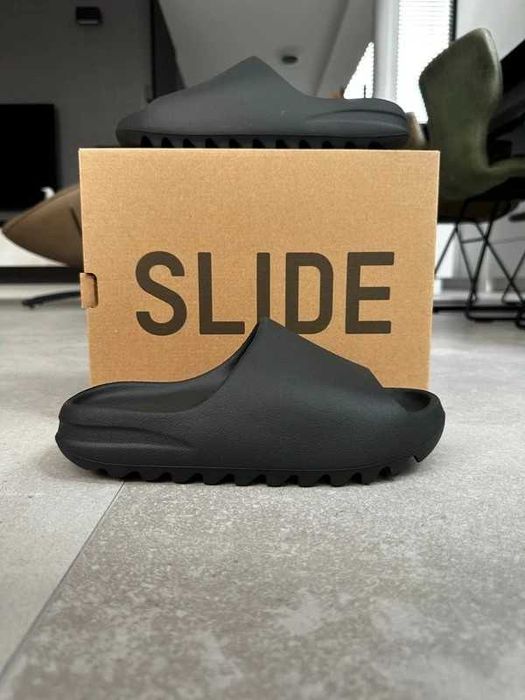 adidas originals Yeezy Slide R.43