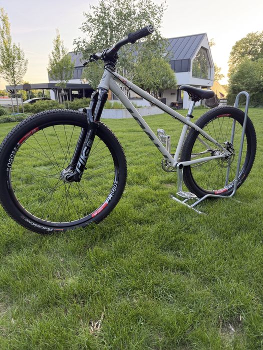 Pivot point dirt bike mojave