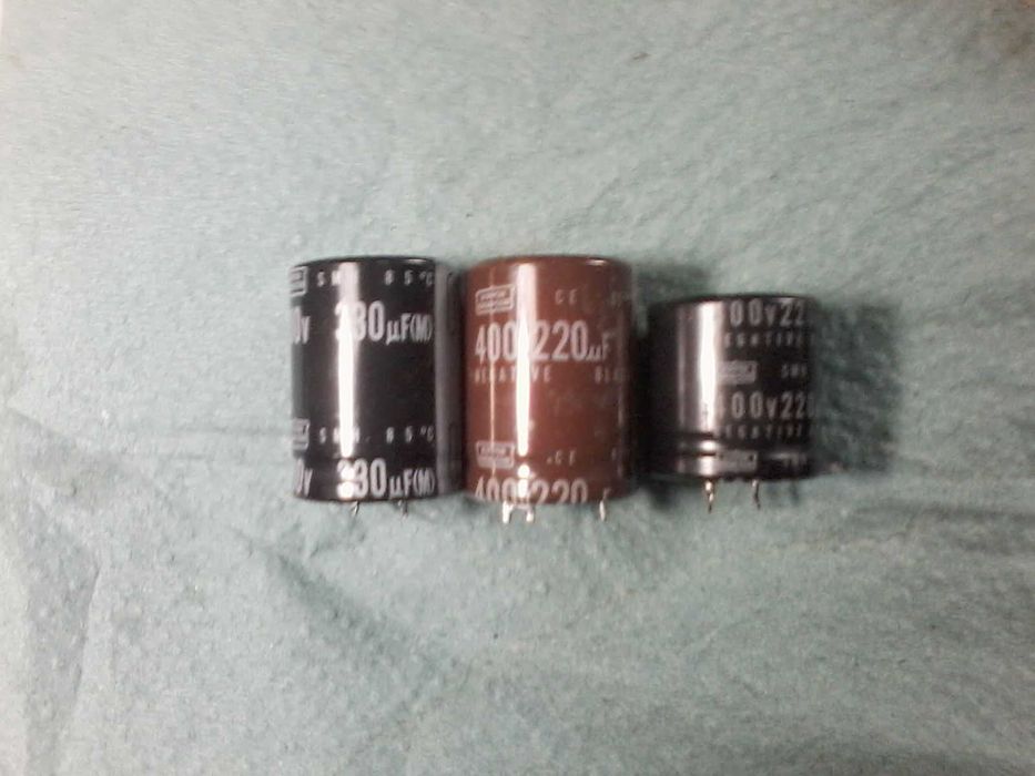 КОНДЕНСАТОРЫ ЭЛЕКТРОЛИТИЧЕСКИЕ 400-500 v  NOS и из  японского винтажа.