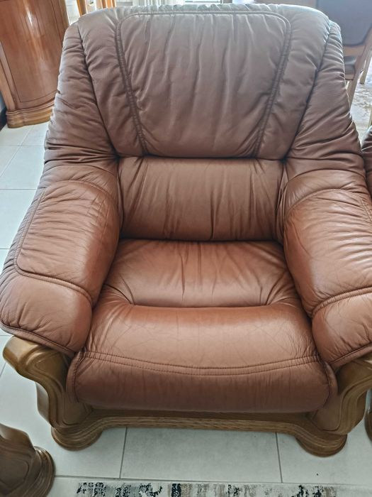 Conjunto 3 sofás em pele