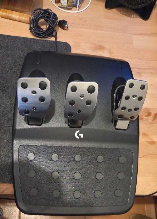 Logitech G923 TrueForce, Shifter TH8S,Handbrake – Kit Sim Racing PC/PS