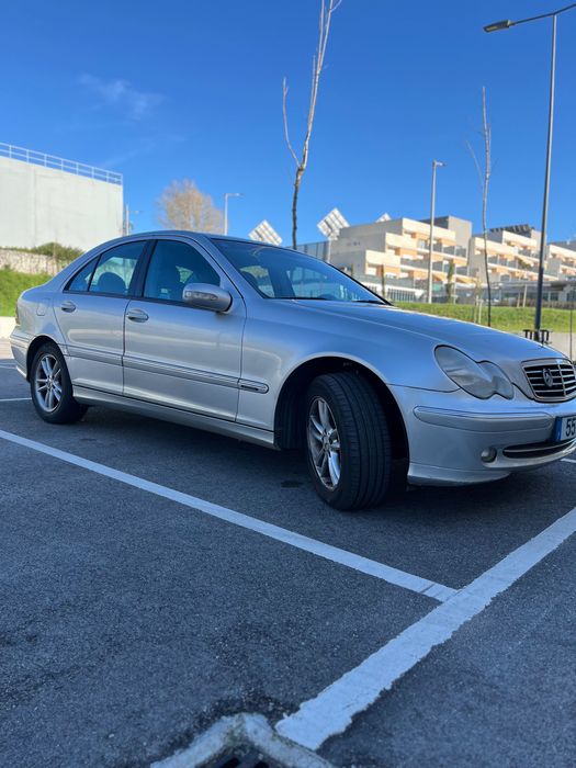 Mercedes-Benz C220 CDI Avantgarde Sport – Nacional