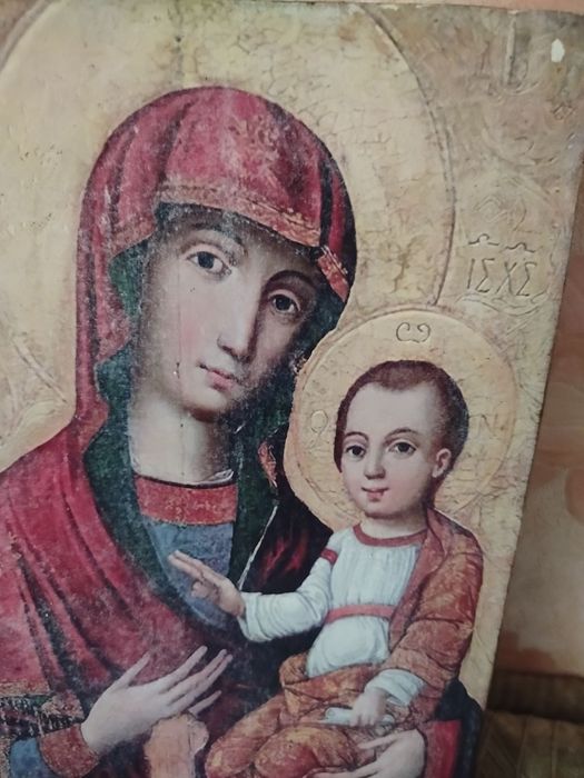 Икона Богородица на дереве