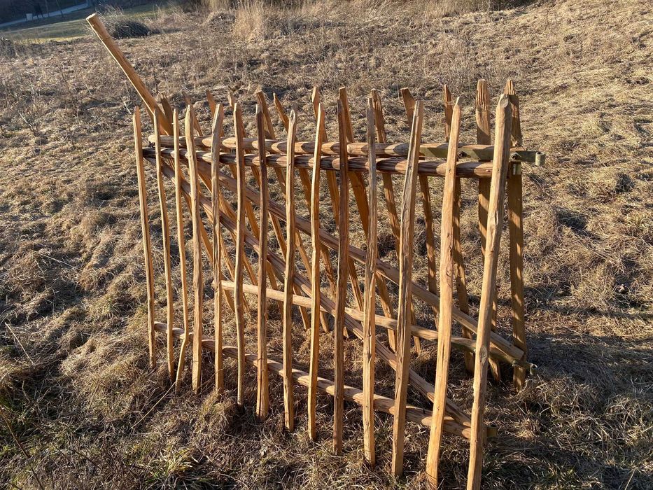 Drewniany płot / Ogrodzenie