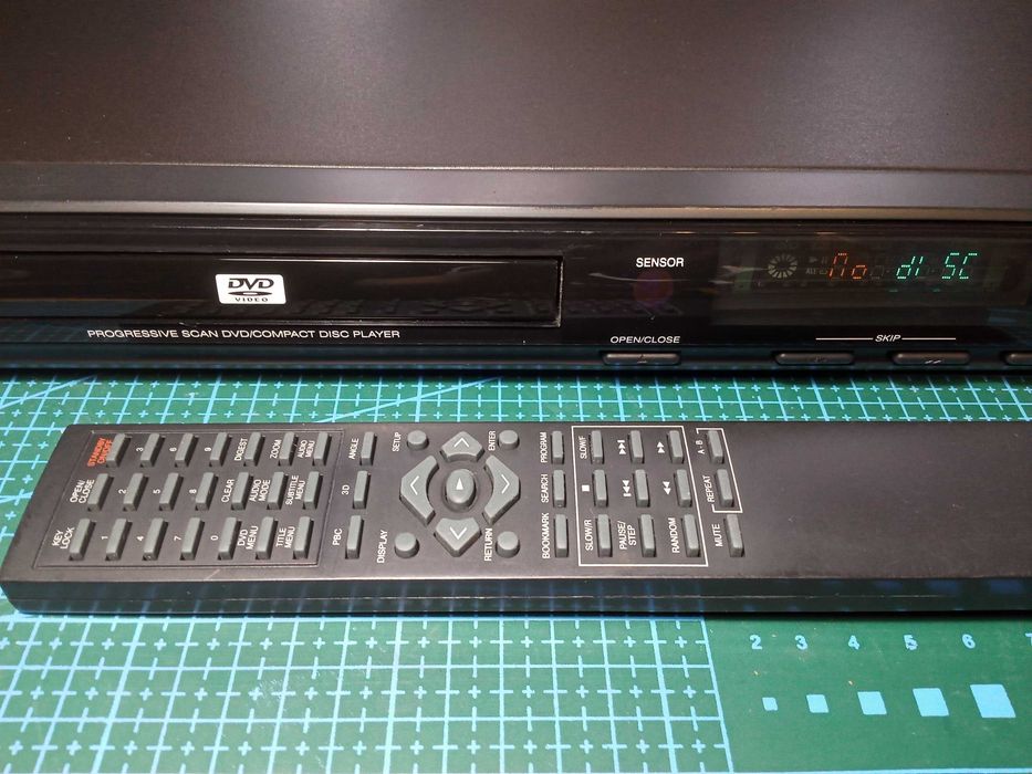 Odtwarzacz DVD/CD Medion MD 7457 Dolby Digital 5.1, wyjścia audio 5.1