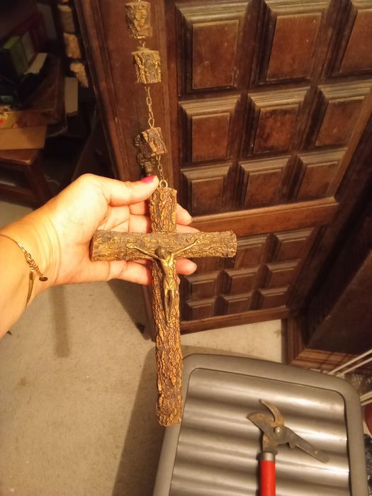 Terço em cortiça muito antigo