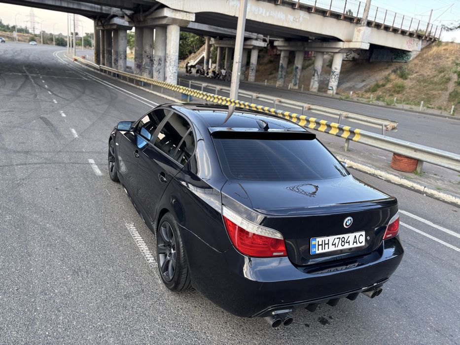 Продам BMW e60, N52B25 , механіка 6