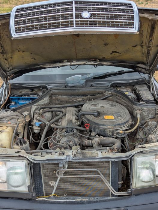 Mercedes- Benz W124