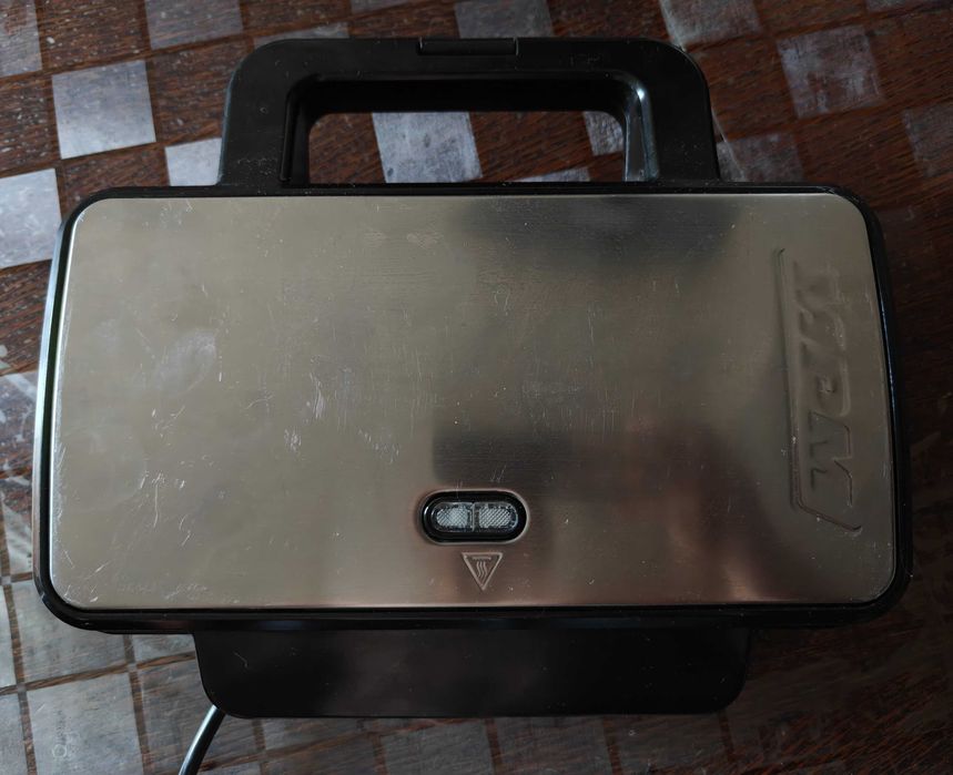 Вафельниця MPM MGO-20M
