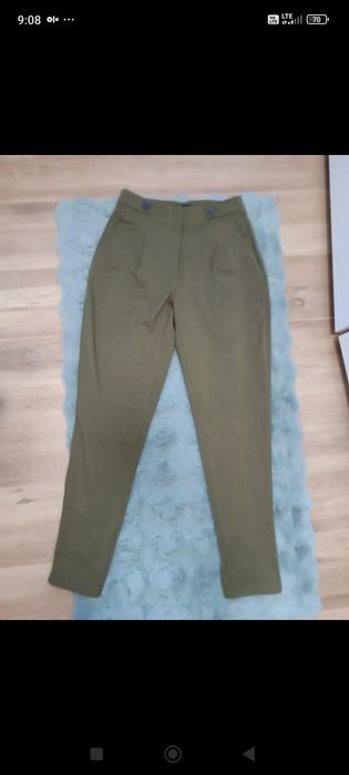 Spodnie cygaretki khaki Vero moda