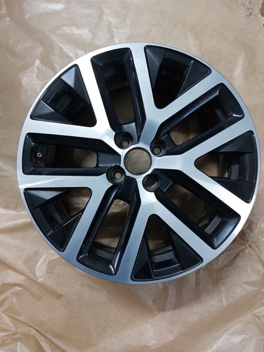 Renault Captur felga  aluminiowa 17" 4x100