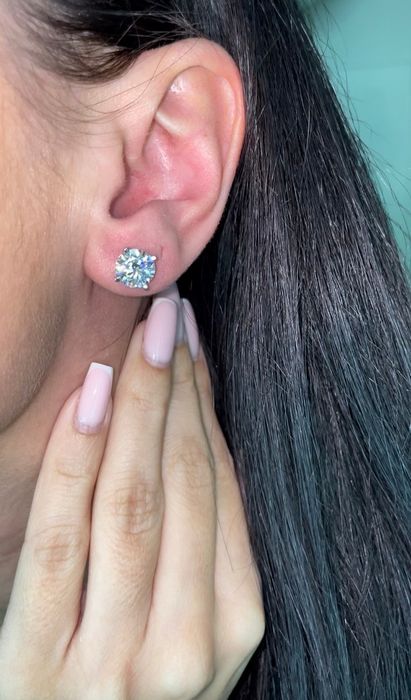 Золотые серьги Cartier с 4.08ct натуральные бриллианты. Белое золото.