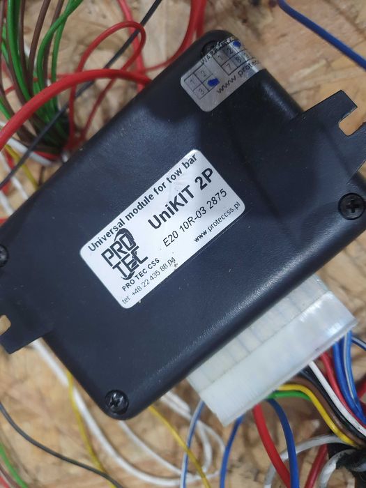 Hak do przyczepki Nissan Micra k12 04r 3 drzwi moduł wiązka