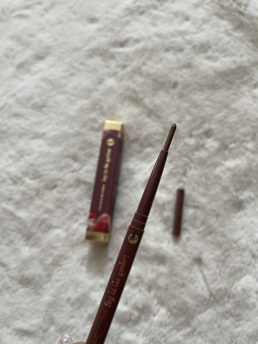 Konturówka bell fog in the garden 01 chai latte