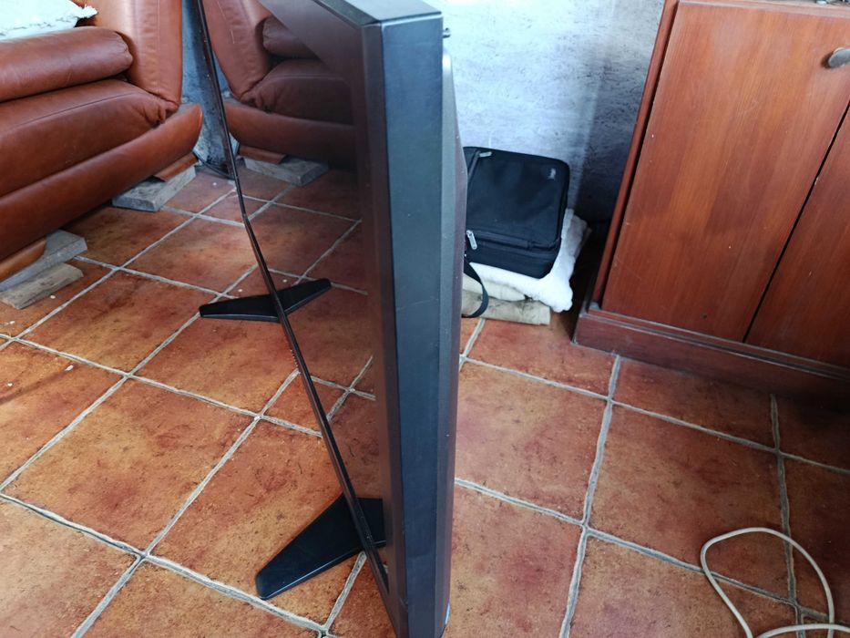 Telewizor Panasonic TH-50PV7F uszkodzony