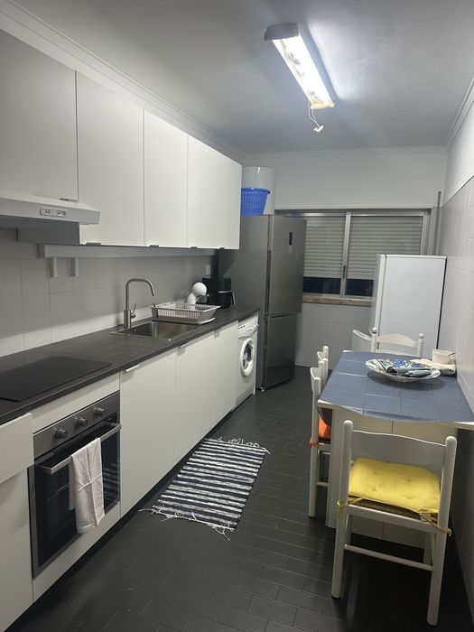 Quarto  corroios