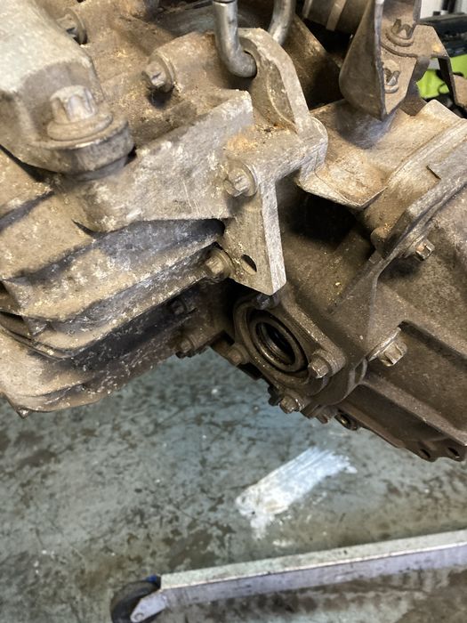 Caixa velocidades opel Zafira 2008