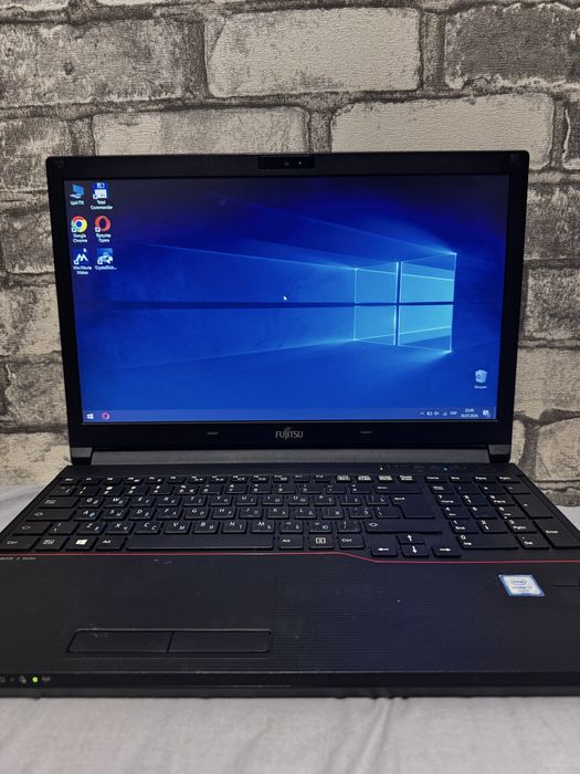Fujitsu LifeBook E 556