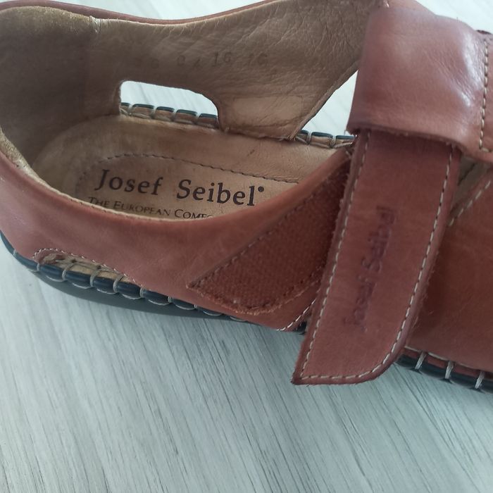 Sandały damskie skórzane Josef Seibel