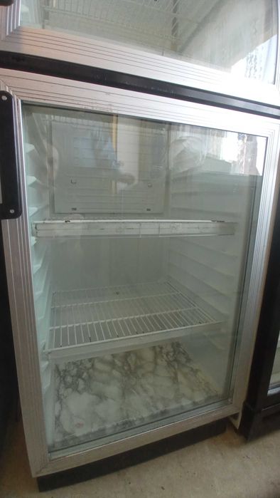 Lodówka chłodziarka witrynowa